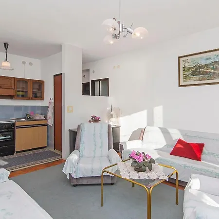 Franko 234 Guest house 3*