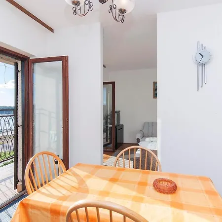 招待所 弗兰科234号公寓式酒店 3*