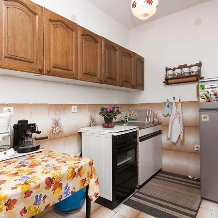 弗兰科234号公寓式酒店